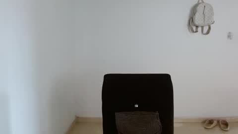 Daiisha.. online show from 04/21/26, 08:01