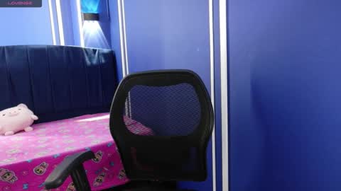 Snapshot of daila51 chatting on 12/16/25, 11:37 Daila online show from 12/16/25, 11:37