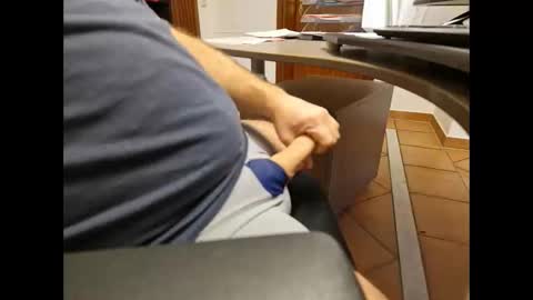 dailymonster online show from 12/04/25, 02:37