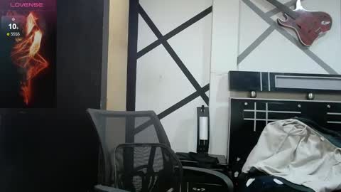 felipe online show from 09/29/25, 05:56