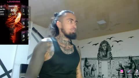 Snapshot of daimon_rock01 chatting on 05/26/26, 02:51 felipe online show from 05/26/26, 02:51