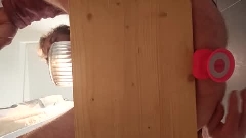 Snapshot of daims96 chatting on 12/16/25, 09:25 daims96 online show from 12/16/25, 09:25