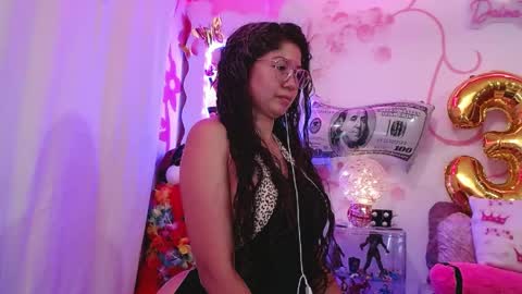 Snapshot of daina_flower chatting on 05/19/26, 04:41 DAINA online show from 05/19/26, 04:41