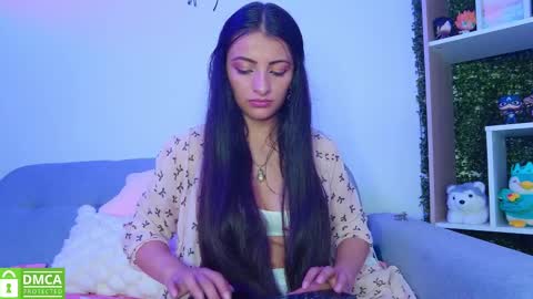 Snapshot of dainty_angel_ chatting on 03/07/25, 05:06 Angel online show from 03/07/25, 05:06