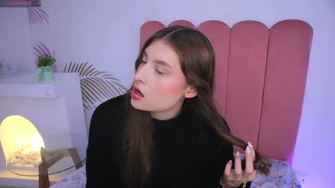 Lauren            online show from 02/26/25, 12:14