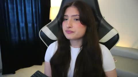 Lauren            online show from 04/13/26, 12:54