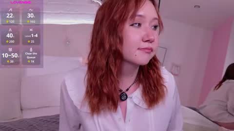 Snapshot of daisy_daylark chatting on 07/09/26, 06:45 Daisy online show from 07/09/26, 06:45