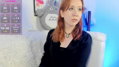 Snapshot of daisy_daylark chatting on 07/11/26, 07:27 Daisy online show from 07/11/26, 07:27