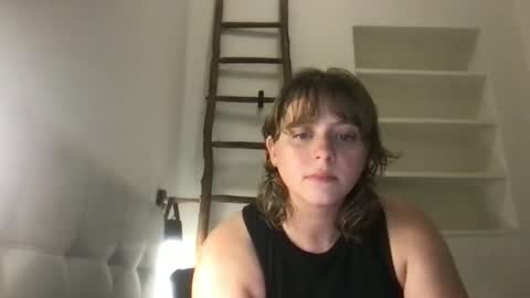 Snapshot of daisy_lately chatting on 10/25/25, 12:07 daisy_lately online show from 10/25/25, 12:07