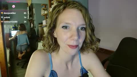 daisy_lovely online show from 10/30/25, 04:14