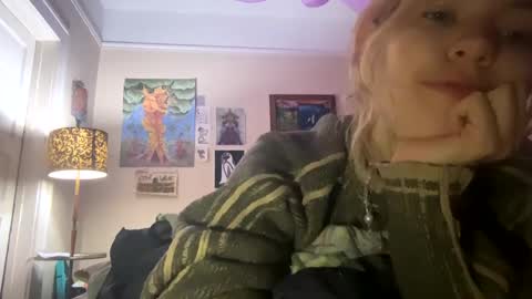 DaisyB3 online show from 12/31/24, 05:55
