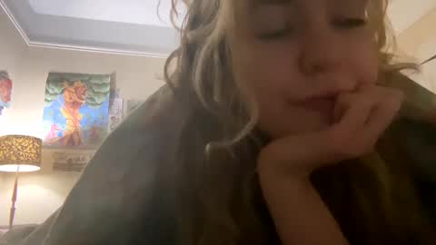 DaisyB3 online show from 01/10/25, 04:33
