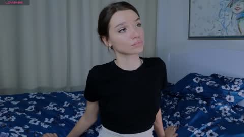 Snapshot of daisyfoulks chatting on 12/03/24, 08:27 Naomi online show from 12/03/24, 08:27