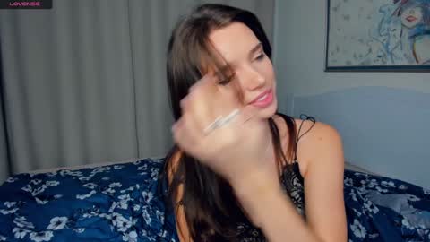 Snapshot of daisyfoulks chatting on 12/08/24, 01:36 Naomi online show from 12/08/24, 01:36