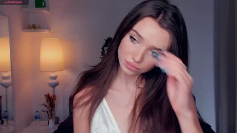 Snapshot of daisyfoulks chatting on 02/07/25, 07:38 Naomi online show from 02/07/25, 07:38