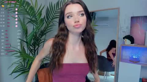 Snapshot of daisyfoulks chatting on 02/09/25, 08:02 Naomi online show from 02/09/25, 08:02