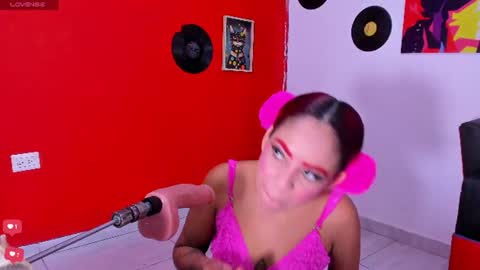 Snapshot of daisyhotgirl69 chatting on 07/21/26, 05:54 girl- paola online show from 07/21/26, 05:54