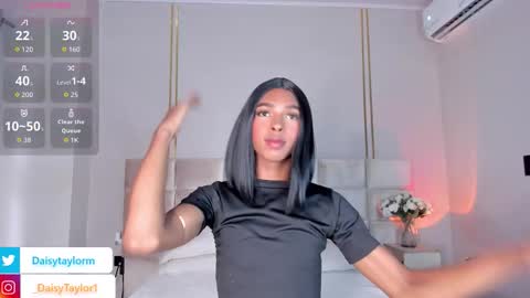 Daisy online show from 11/14/25, 12:15