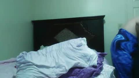 Snapshot of daisytucson chatting on 02/21/25, 10:15 DaisyTucson online show from 02/21/25, 10:15