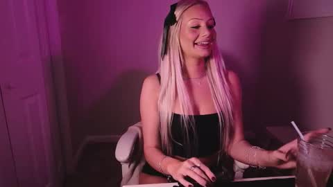 daisy online show from 11/30/25, 12:36