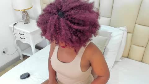 Brisa   online show from 10/08/25, 11:08