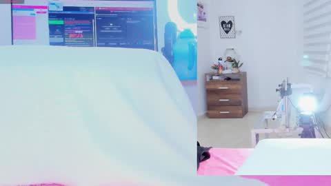 daki_ume_ online show from 01/13/26, 02:39