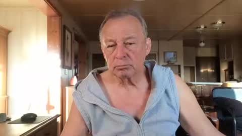 dakit online show from 10/25/25, 02:56