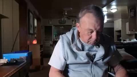 dakit online show from 11/17/25, 02:34