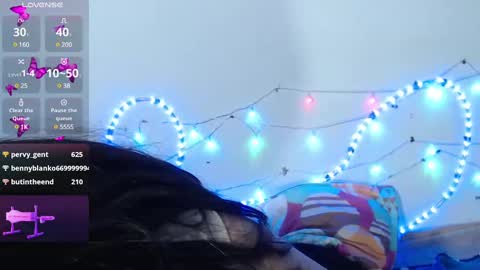 Snapshot of dakkotta_curvy chatting on 02/02/25, 10:13 VALENTINA online show from 02/02/25, 10:13