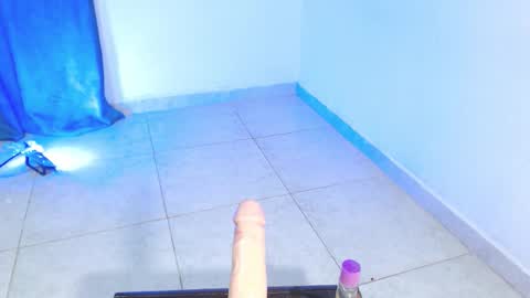 Snapshot of dakkotta_curvy chatting on 12/02/25, 02:17 VALENTINA online show from 12/02/25, 02:17