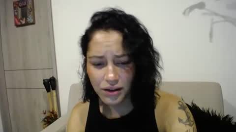 IG  dakotasofiaa online show from 12/13/24, 03:27