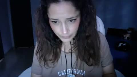 IG  dakotasofiaa online show from 06/18/26, 10:14