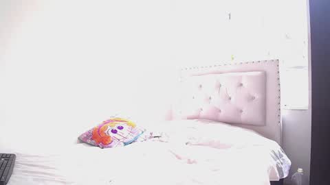 Dakota and Aron online show from 12/28/24, 06:29