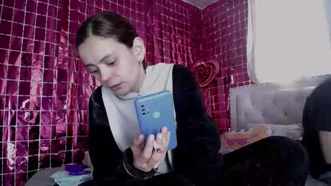 Dakota and Aron online show from 10/15/25, 06:19