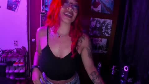 Snapshot of dakota_crab chatting on 12/15/24, 02:08 Dakota Crab online show from 12/15/24, 02:08