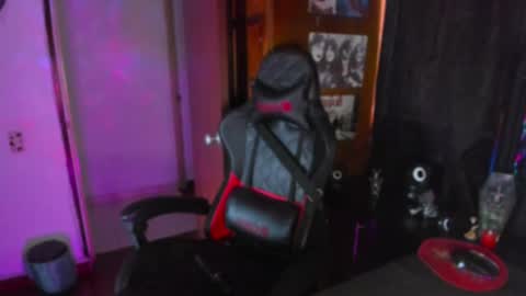 Snapshot of dakota_crab chatting on 01/26/25, 06:58 Dakota Crab online show from 01/26/25, 06:58