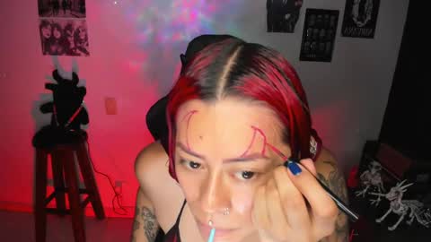 Snapshot of dakota_crab chatting on 10/22/25, 10:09 Dakota Crab online show from 10/22/25, 10:09