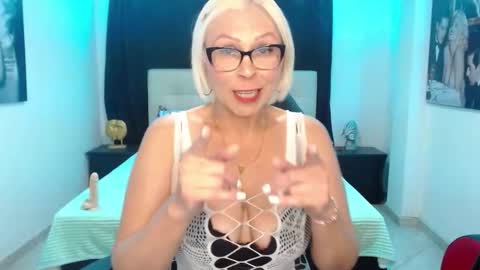 Dakota online show from 10/05/25, 01:48