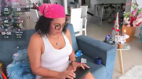 Dakota Johnson online show from 11/23/25, 01:33