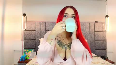 Dakota-Megan online show from 12/05/25, 01:52