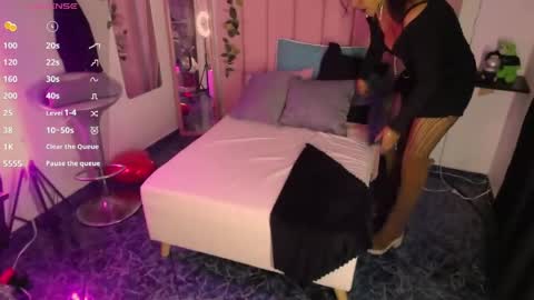 Caroliina online show from 03/26/26, 08:36