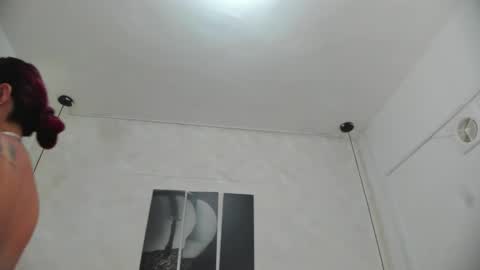 Dakota  online show from 09/10/25, 12:16