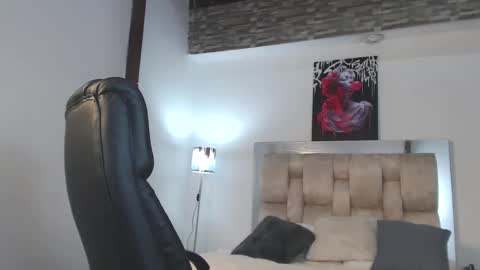 dakotarobbins_ online show from 12/21/24, 02:15