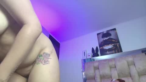 dakotarobbins_ online show from 11/19/25, 08:53