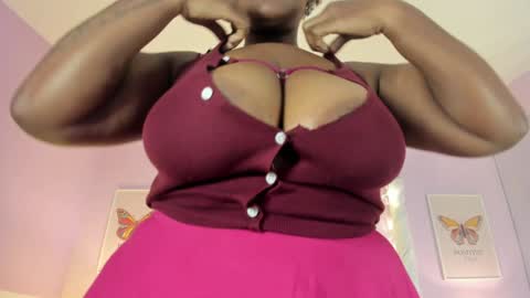 Snapshot of dakotasexshow2 chatting on 02/06/25, 10:43 Dakota Sex Show  online show from 02/06/25, 10:43