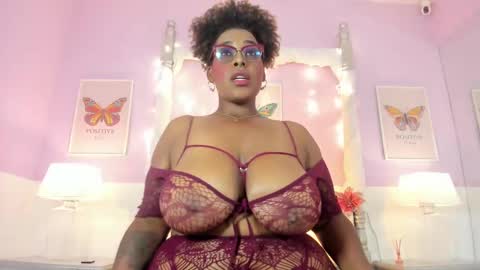 Snapshot of dakotasexshow2 chatting on 02/21/25, 07:54 Dakota Sex Show  online show from 02/21/25, 07:54