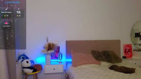 Dasha online show from 09/15/25, 12:16