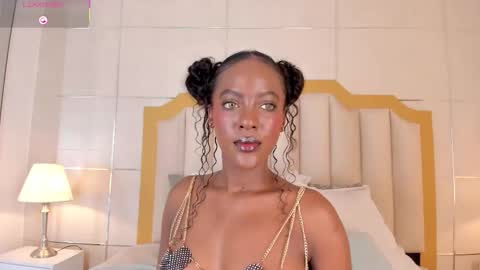 Snapshot of dakotawangi chatting on 11/02/25, 08:00 online show from 11/02/25, 08:00