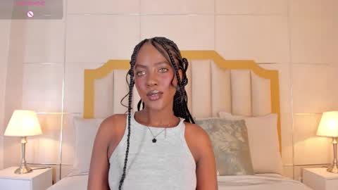 Snapshot of dakotawangi chatting on 11/17/25, 03:23 online show from 11/17/25, 03:23