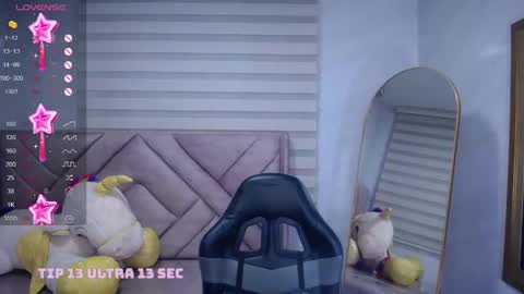 Snapshot of dakotha_v chatting on 03/04/25, 06:47 Dakotha online show from 03/04/25, 06:47